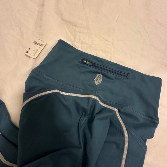 FP Movement by Free People You’re a Peach leggings, NWT size XS - Picture 2 of 6